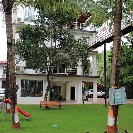 Ambhai Farmhouse Hotel Wada Buitenkant foto